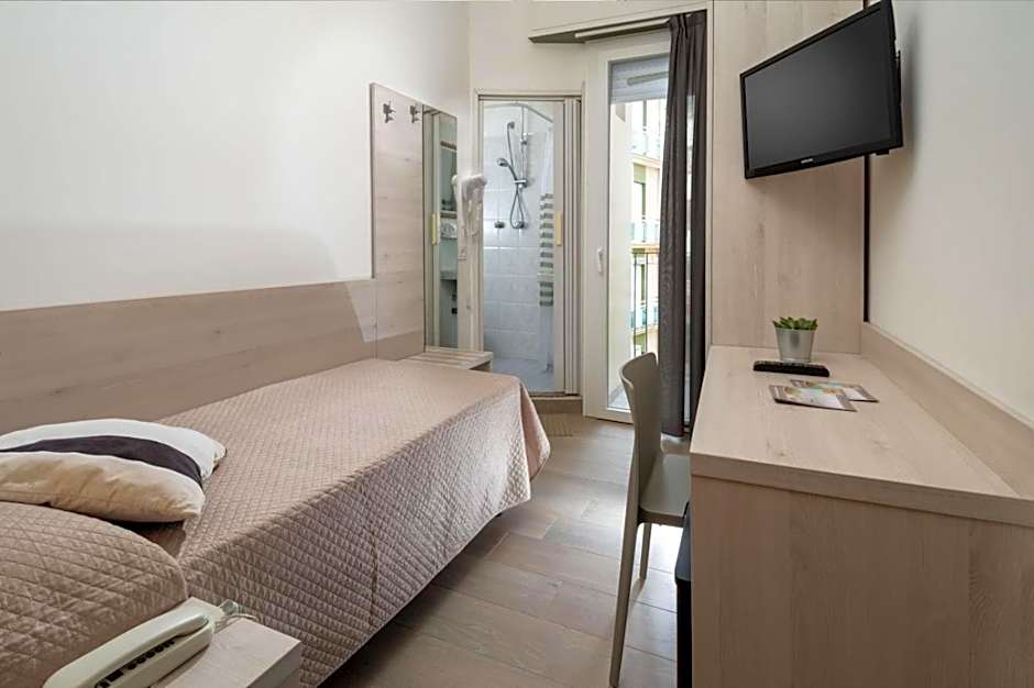 Single Room — 1 fotoğraftan 1. fotoğraf