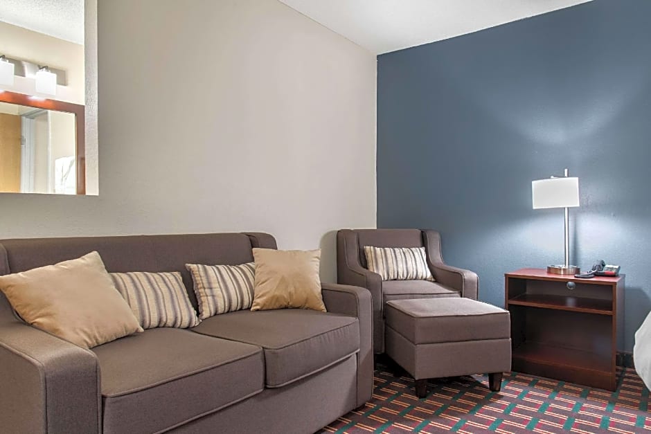 Quality Inn & Suites