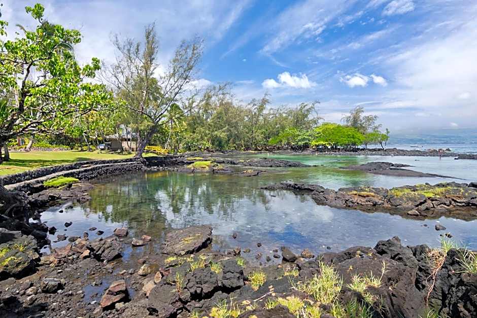 Ocean view Mauna Loa Shores Kai Ekahi #201 next to Carlsmith Beach Park Hilo HI