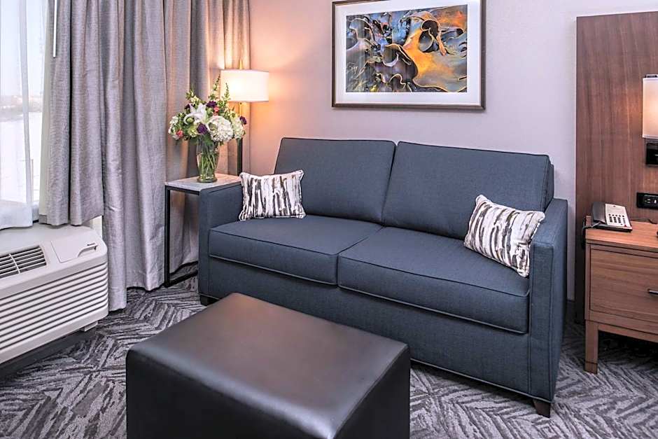 DoubleTree By Hilton Lafayette East