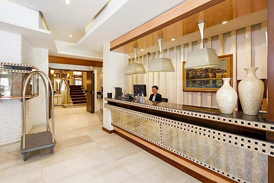 Sercotel Hotel President