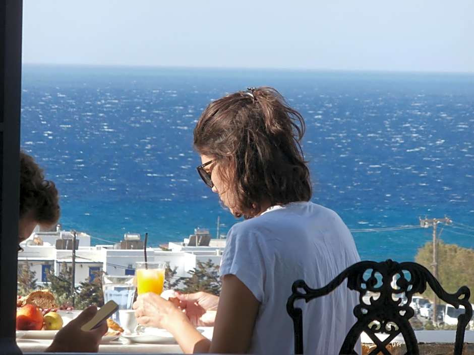 Kionia Galini Bangalows