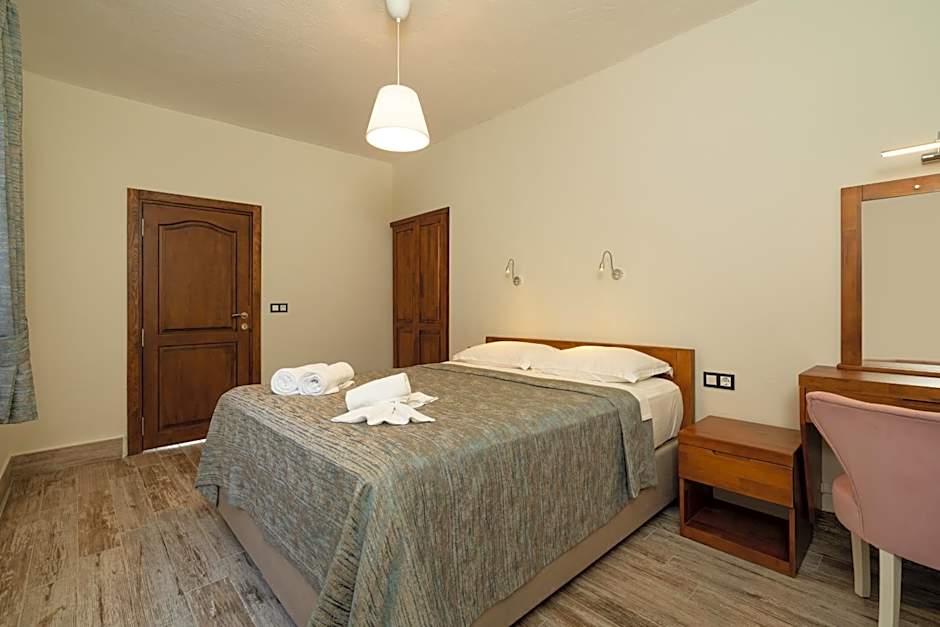 Ayris Hotel Çıralı