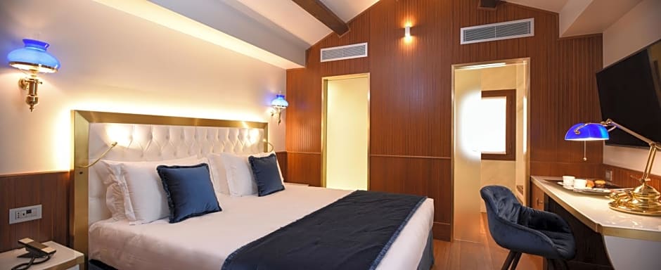 Santa Croce Boutique Hotel