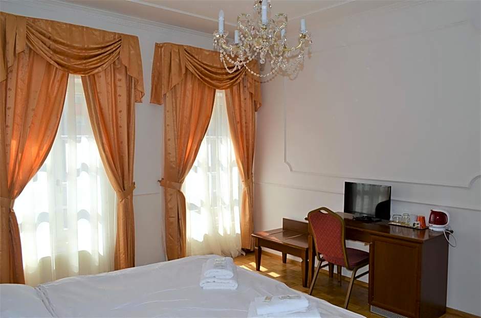 Hotel Renesance Krasna Kralovna