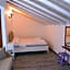 Brothers Cesme Boutique Hotel