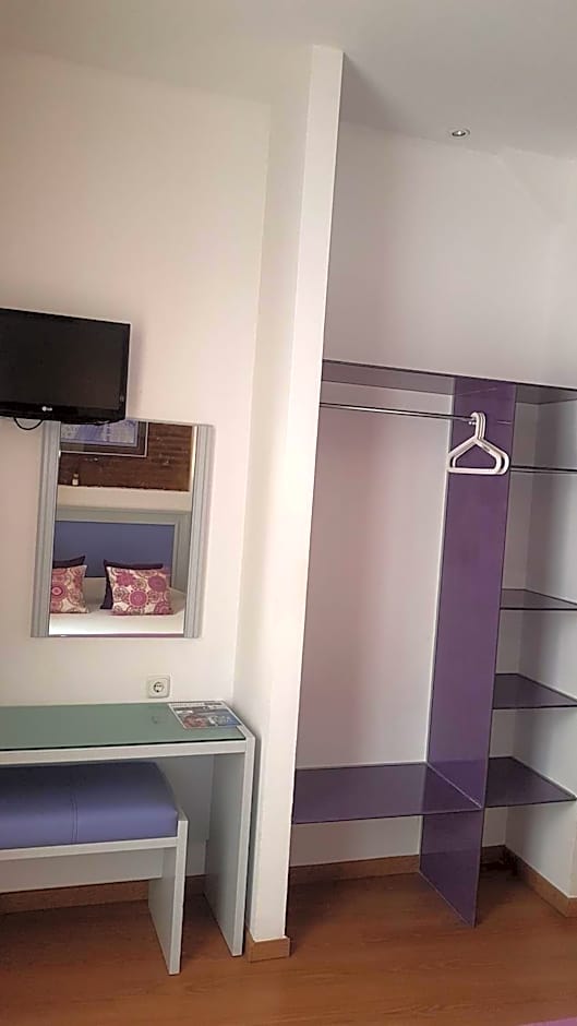 Hotel y Apartamentos Doña Lola