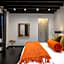 Villa Garita, 6BR Designer Villa with Heated Pool in Centro