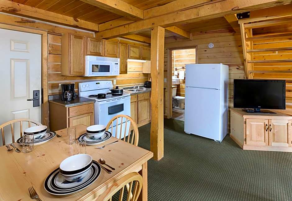 Rock Crest Lodge & Cabins