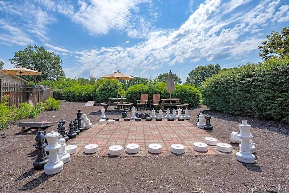 Ozark Mountain Retreat, Family Condo with Resort Amenities
