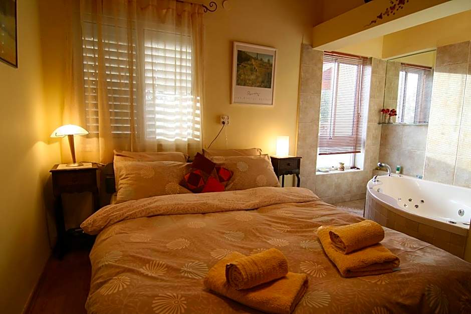 Zimmers at the Forest