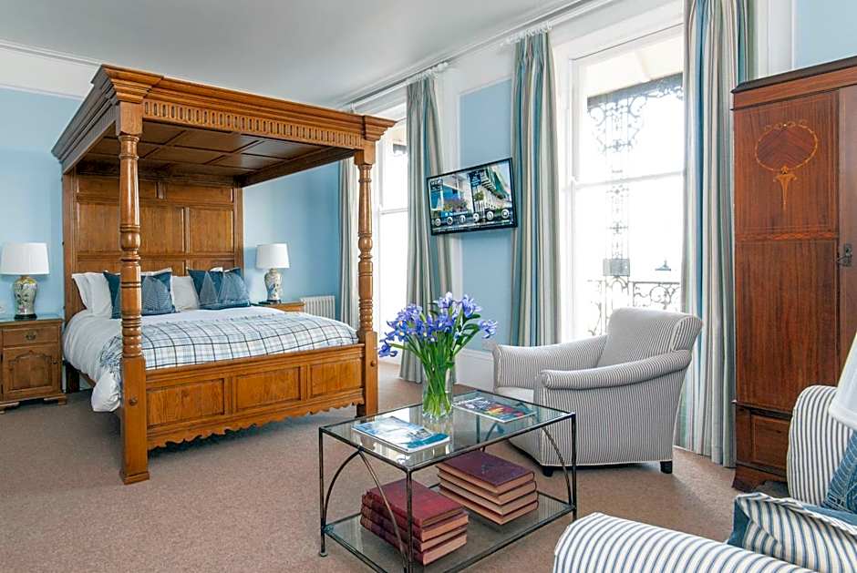 The Royal Harbour Hotel