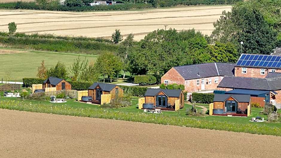 Wold Escapes, Highfield Farm