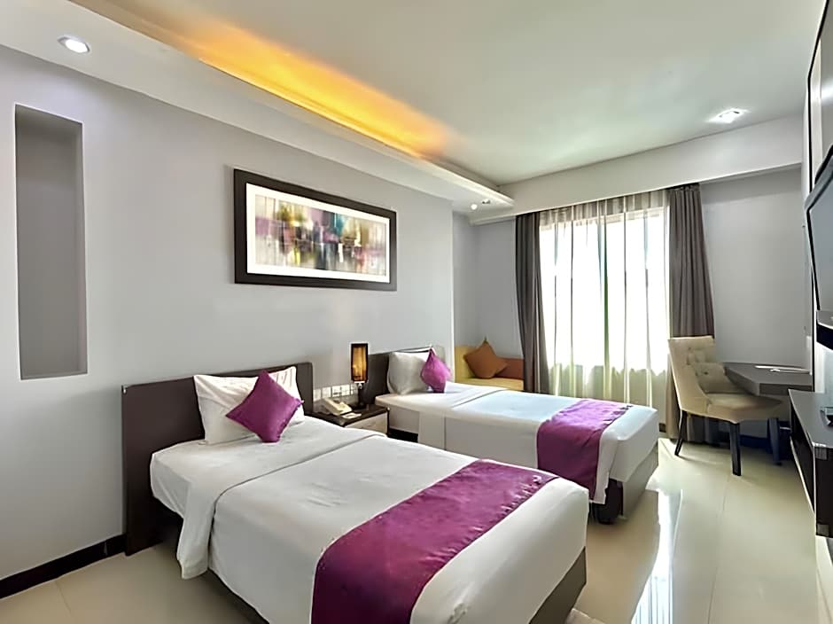 Daima Hotel Padang