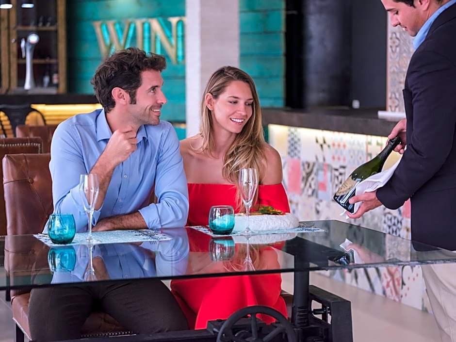 Plaza Santa Ponsa Boutique - Adults Only.