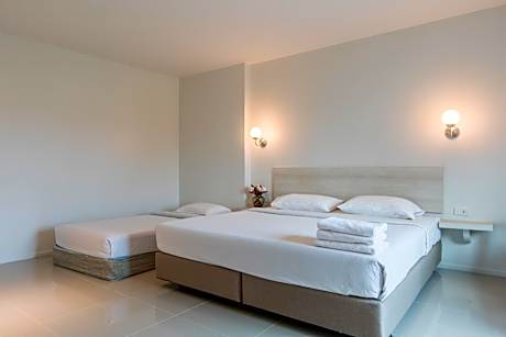 Budget Triple Room