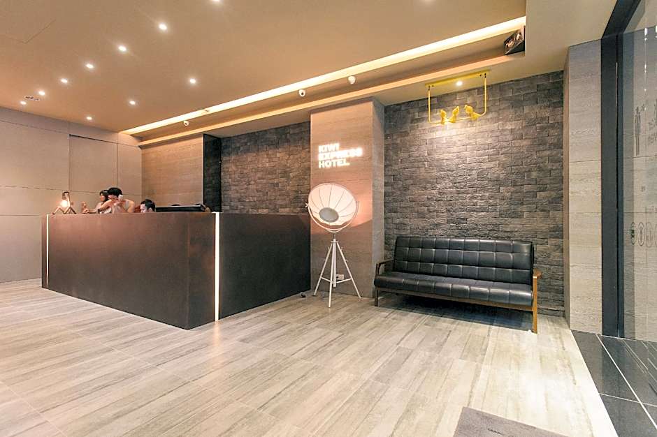 Kiwi Express Hotel - Taichung Station Branch Ii