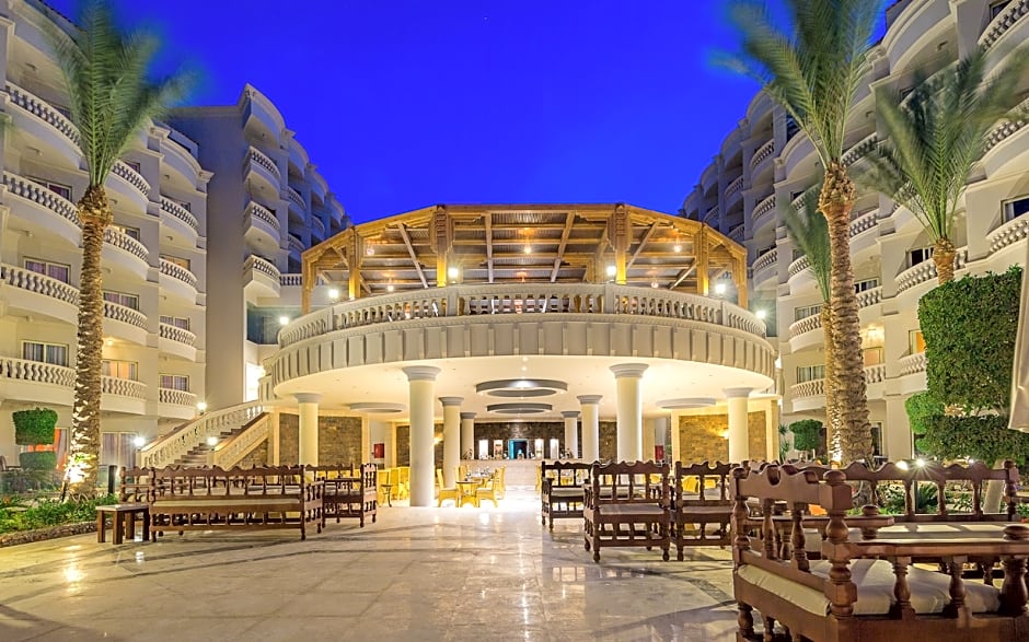 SUNRISE Riviera Resort