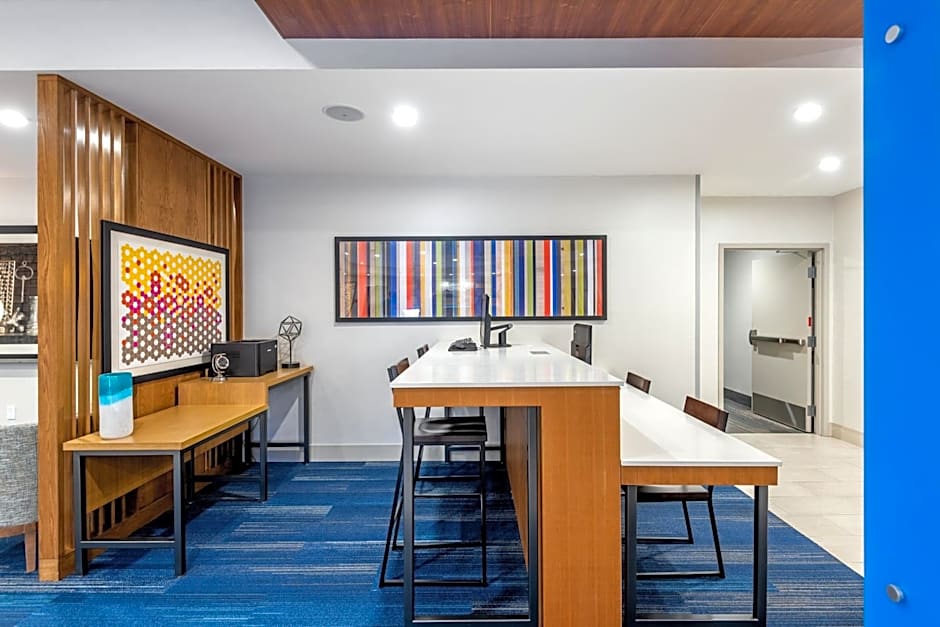 Holiday Inn Express & Suites Santa Ana - Orange County By IHG