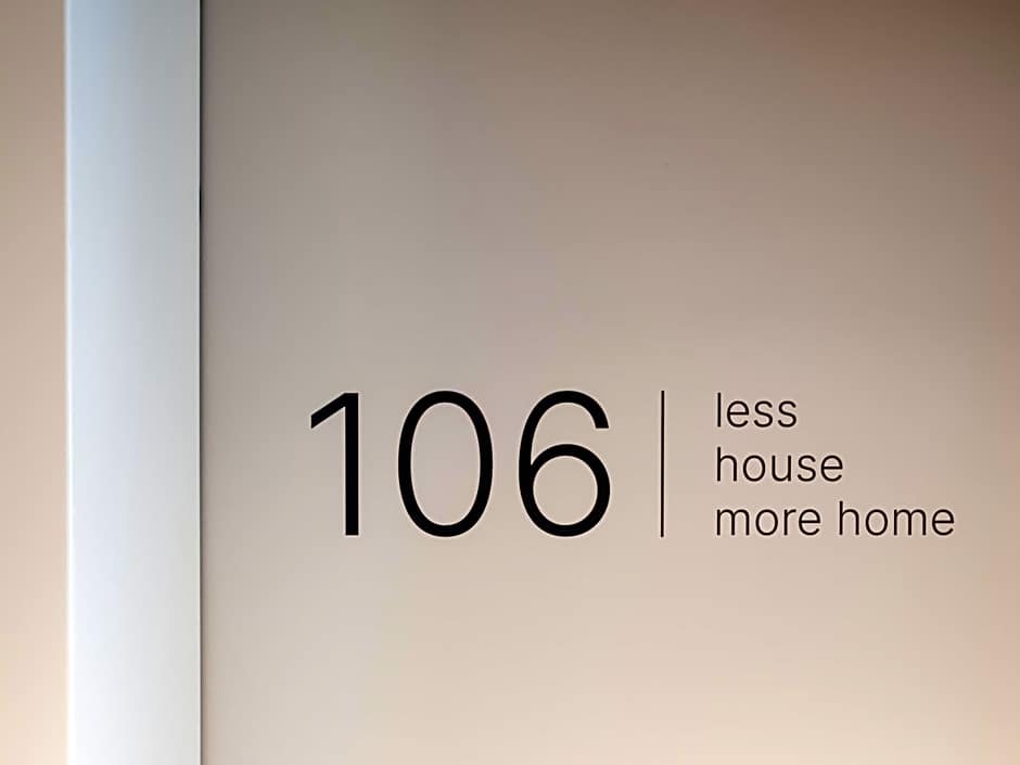 Hotel AT HOME - late arrival self check in