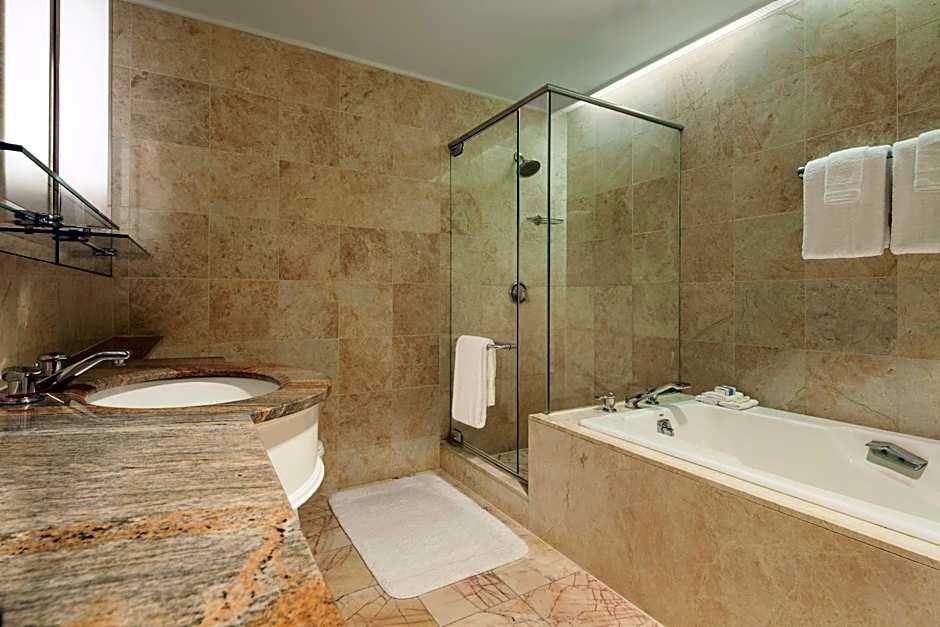 Omni Berkshire Place