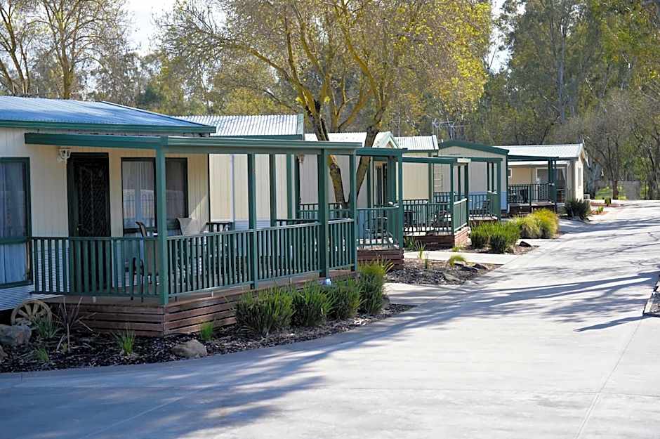 Riverside Cabin Park