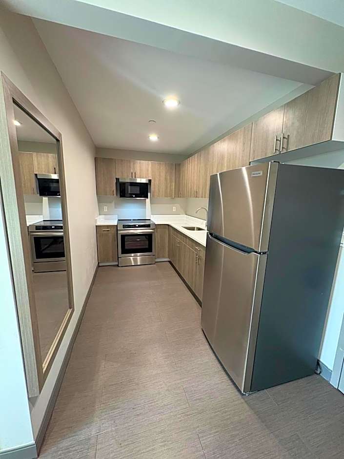 Holiday Inn Express And Suites Bronx NYC By IHG