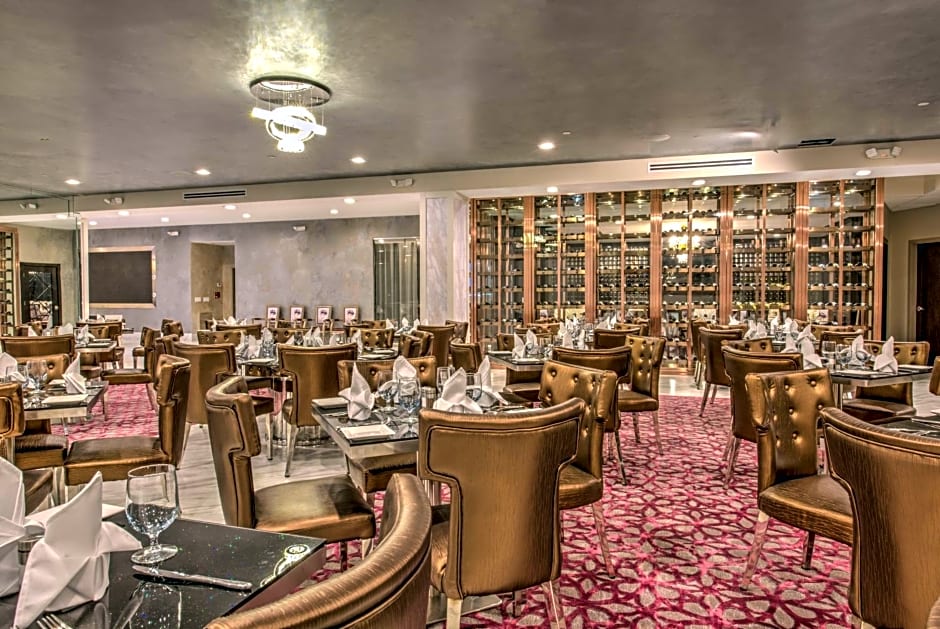 DoubleTree by Hilton Houston Brookhollow