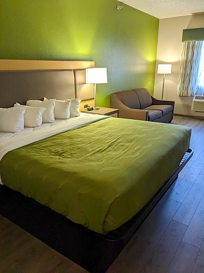 Quality Inn & Suites Delaware