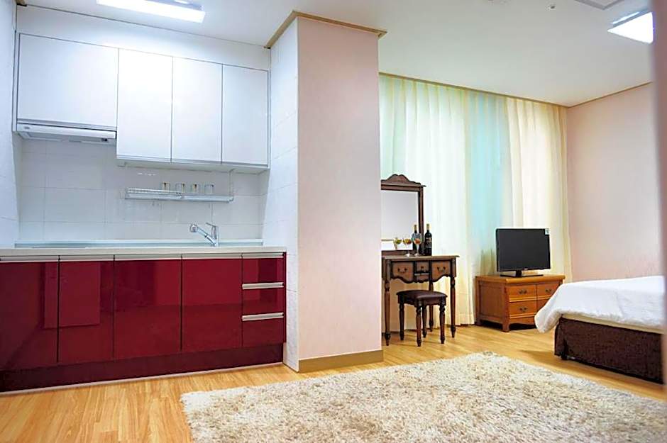 Island story pension