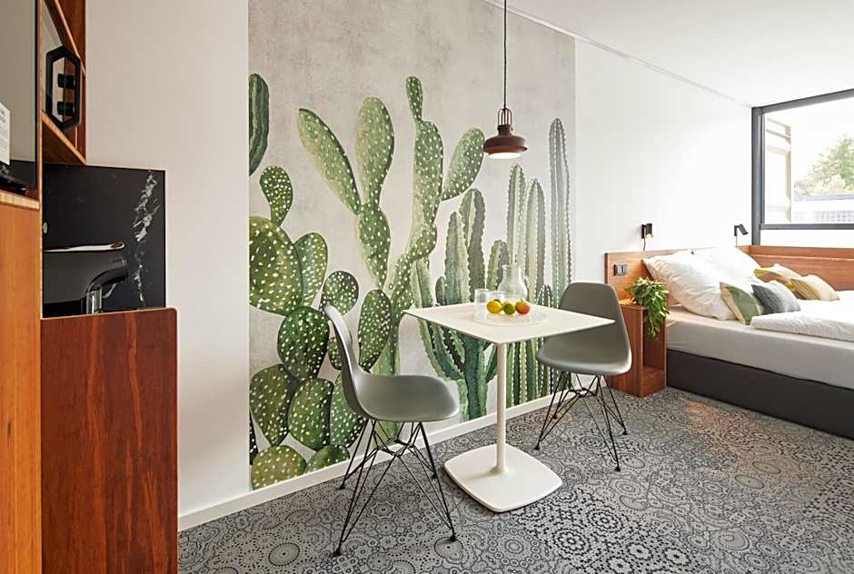 TIN INN Montabaur l einfach gut - Nachhaltiges Hotel aus Überseecontainern