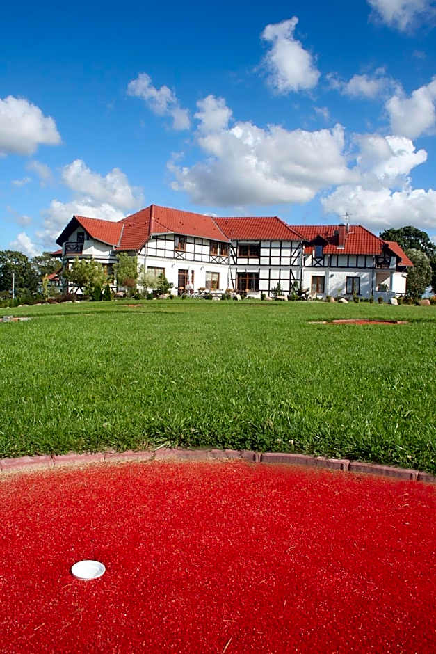 Hotel Dworek nad Regą