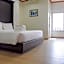 Dee Prom Hotel
