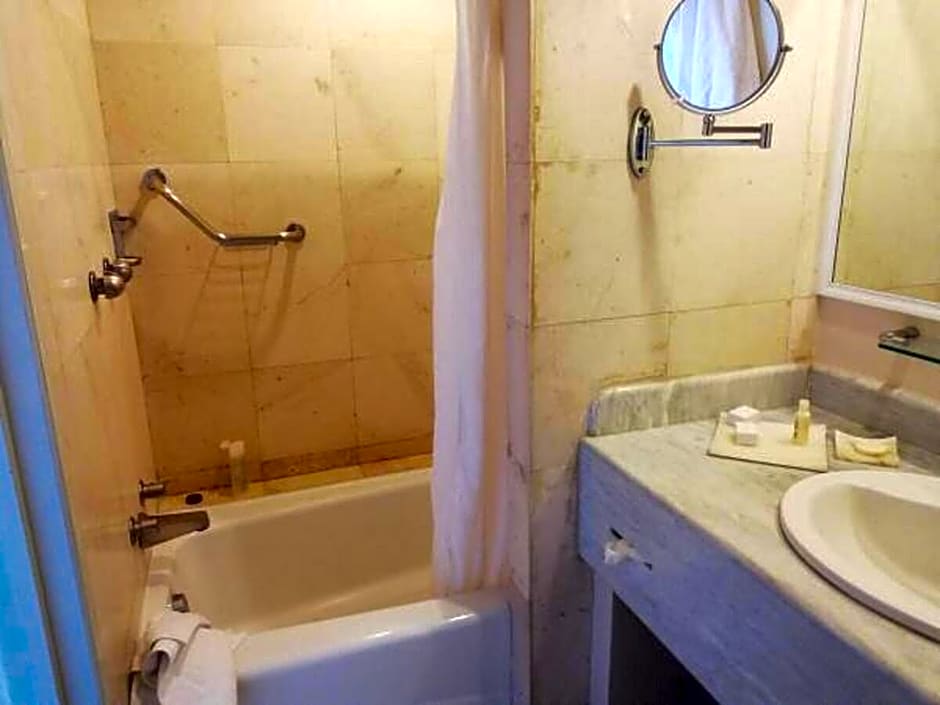 Hotel Fortin Plaza