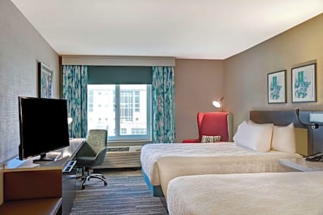 2 Double Beds