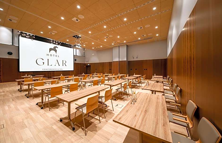 Hotel GLAR Conference & SPA