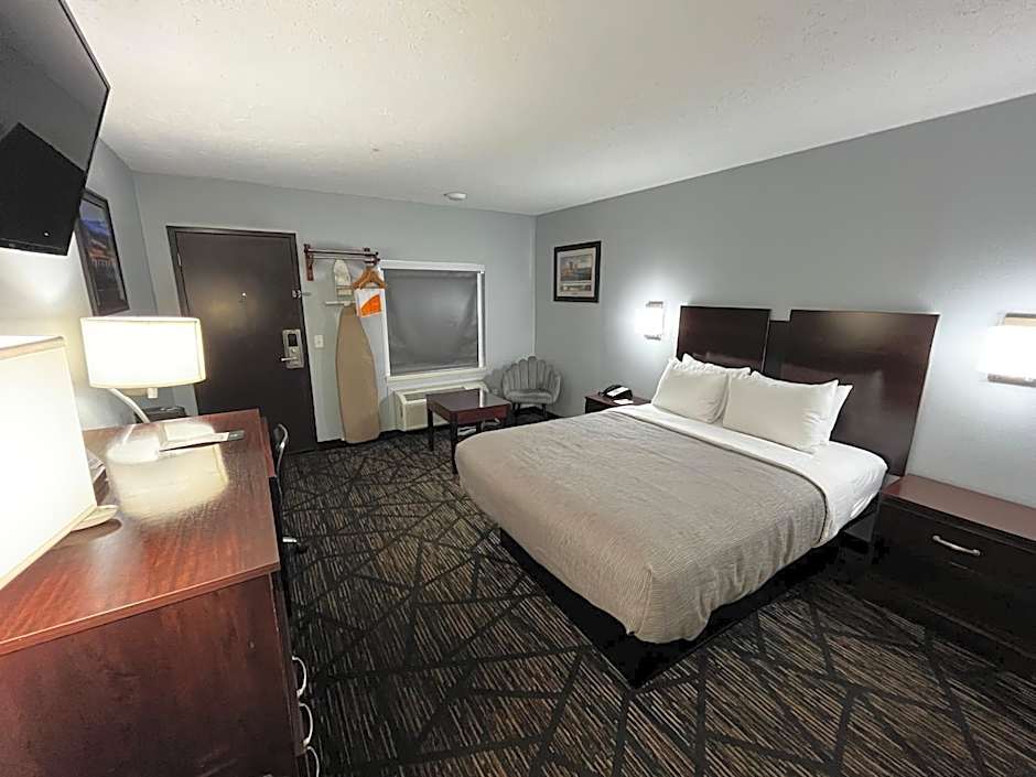 Quality Inn Grand Rapids Near Downtown