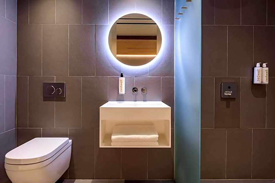 Zedwell Piccadilly Circus