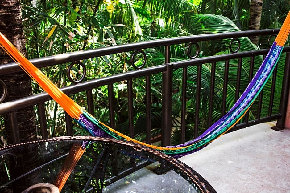 Cocos Cabañas Playa del Carmen Adults Only