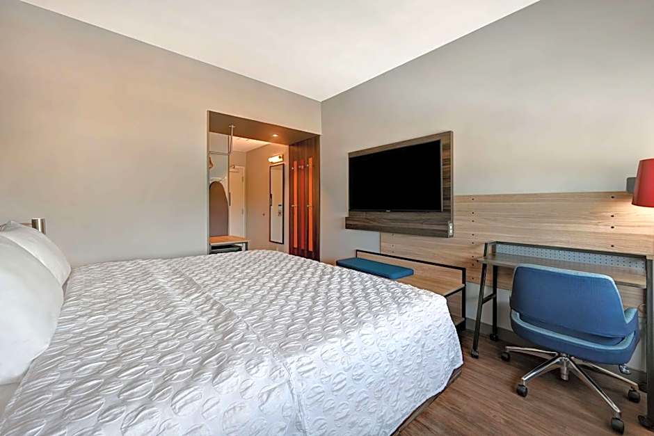 Tru by Hilton Mooresville, NC