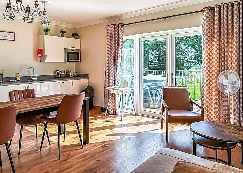 Flaxton Meadows Luxury Lodges