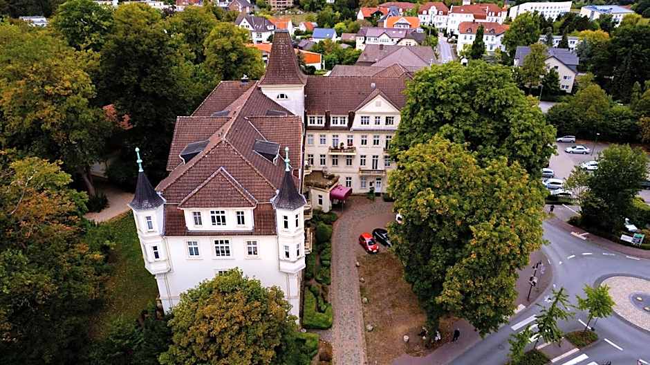 Residenz am Kurpark - Ferienwohnungen in zentraler Lage I Privatparkplatz