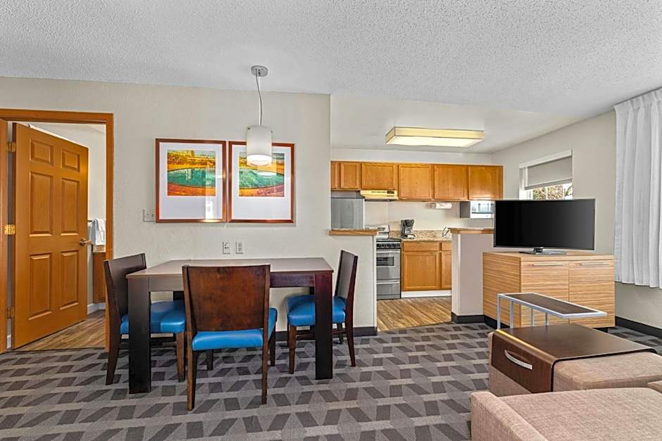TownePlace Suites by Marriott Milwaukee Brookfield