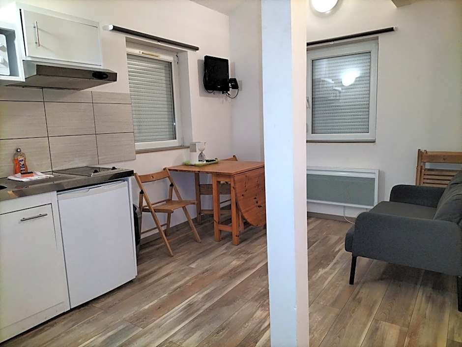 Appart'Hôtel Les ACACIAS courte et longue durée