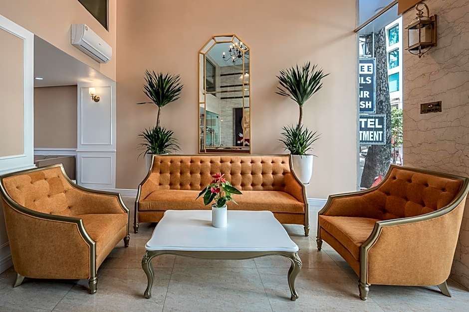 SAZI Resin Hotel - Free Nails HairWash