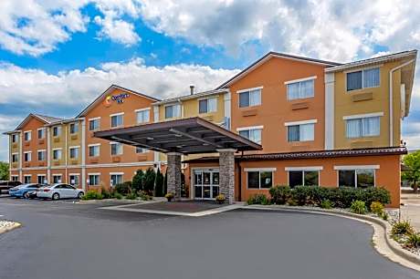Comfort Inn Gurnee near Six Flags