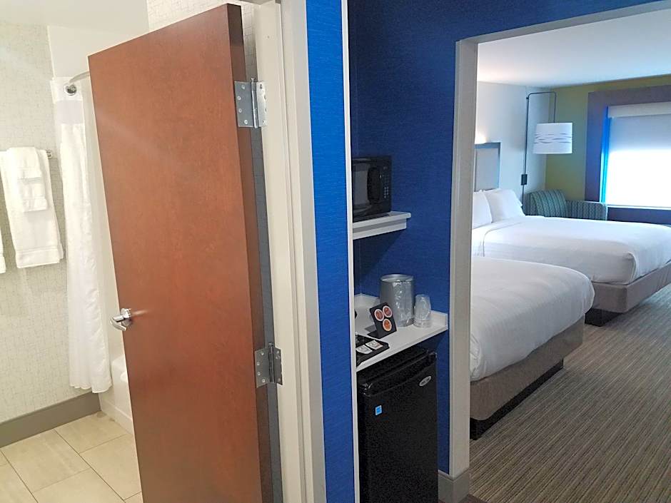 Holiday Inn Express & Suites - Milledgeville By IHG