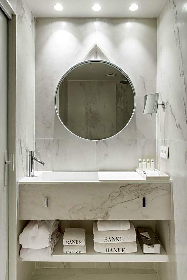 Hotel Banke Opera, Autograph Collection