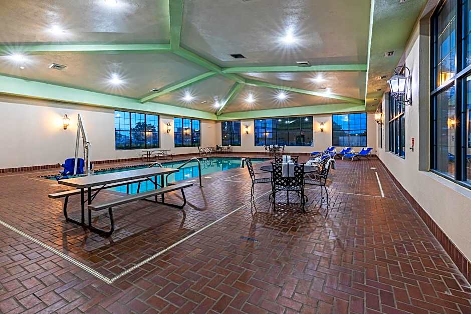 Holiday Inn Express Hotel & Suites Tulsa South Broken Arrow Highway 51 By IHG