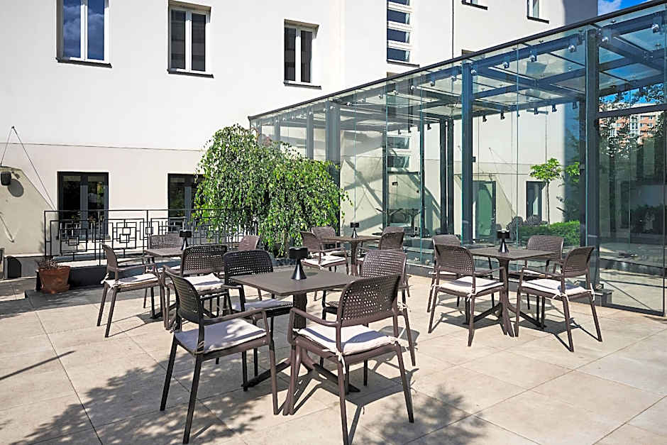 Tulip Hotels & Residences Warsaw Targowa